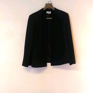 Le Suit